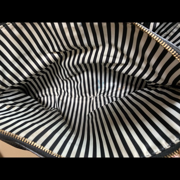 Black leather Kate Spade purse w/ gold hardware - Picture 10 of 10